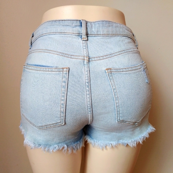 H&M Distress Denim Shorts - Picture 4 of 10